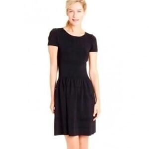 J McLaughlin Sweater Dress Black Medium Short Sleeve Flare Skirt